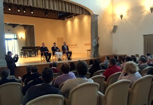 Eugenio Rondini, Brunello Cucinelli e Giacomo Chiodini a Solomeo. Foto Alice Guerrini