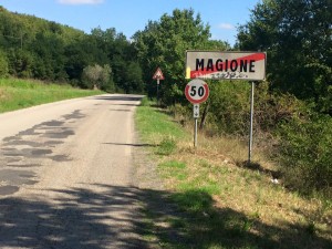 Località La Goga a Magione. Discarica abusiva, polizia municipale trova il colpevole (1)