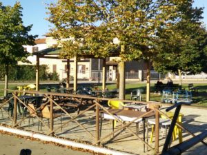 casenuove-di-magione-nuova-tettoia-nei-giardini-pubblici-di-via-dei-fiordalisi